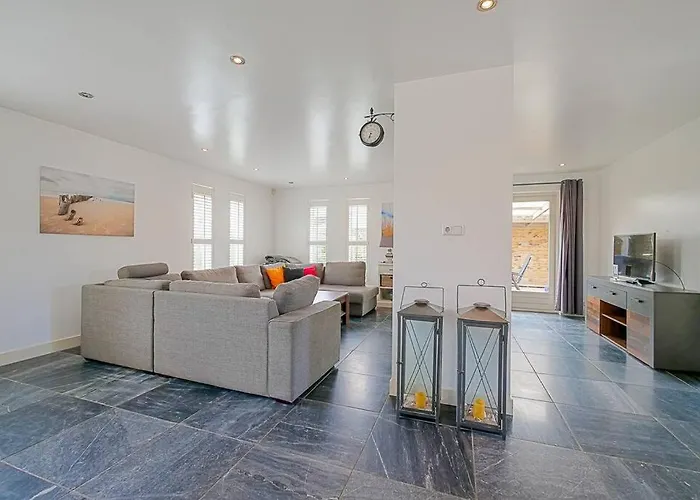 Nyaraló Duyngans - Aan Zee